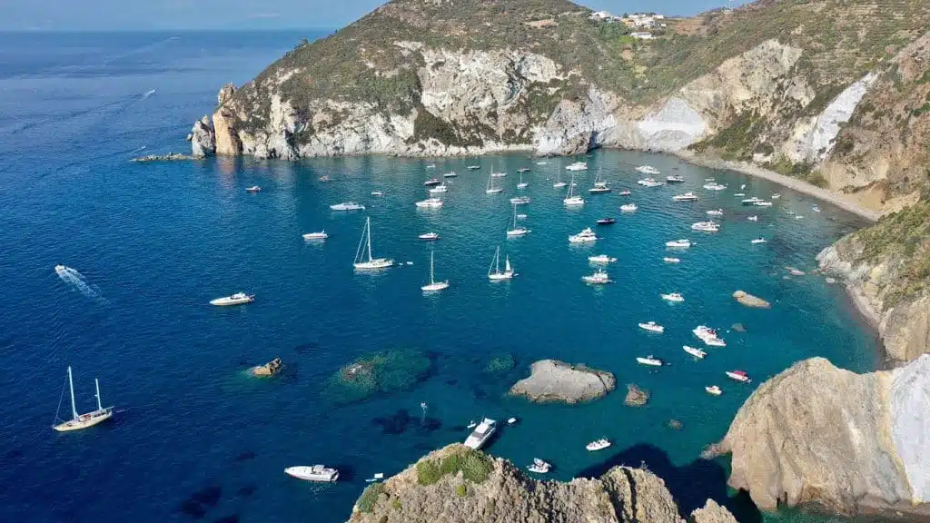 PONTINE ISLANDS YACHT CHARTER: THE PERFECT CRUISING DESTINATION