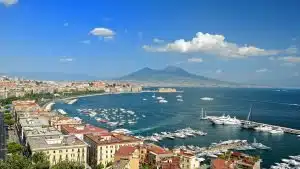 NAPLES ON A LUXURY CHARTER
