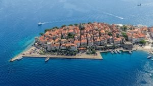 DISCOVER THE  UNSPOILED ZADAR  ON A LUXURY CHARTER