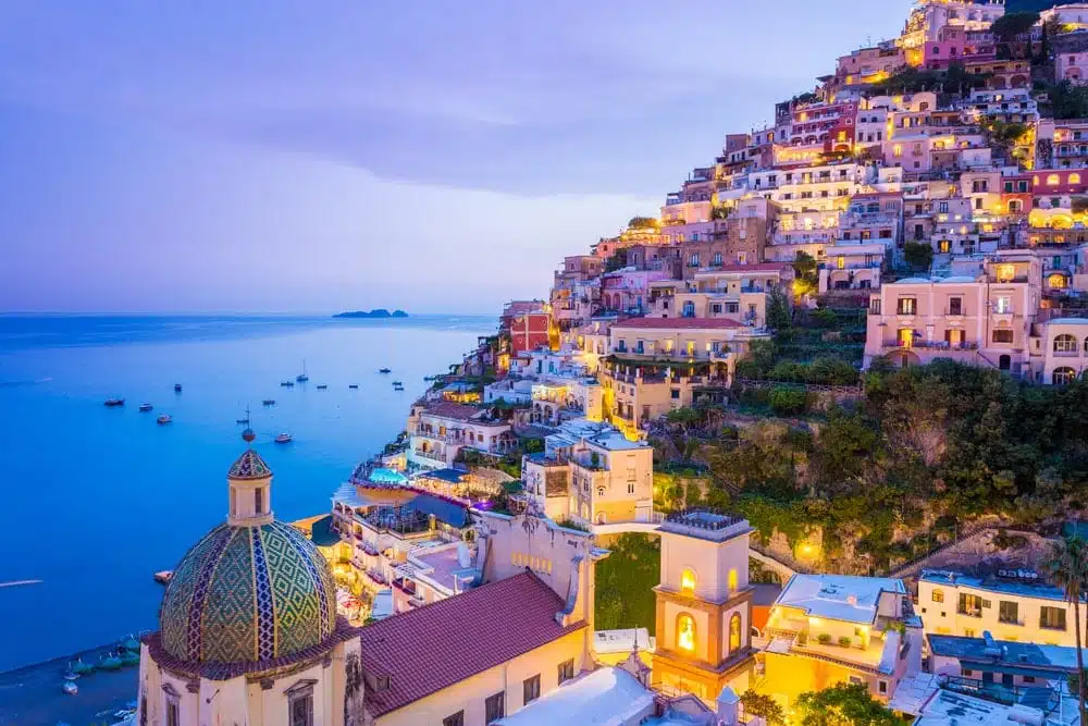 Discover Positano'S Tumbling Buildings