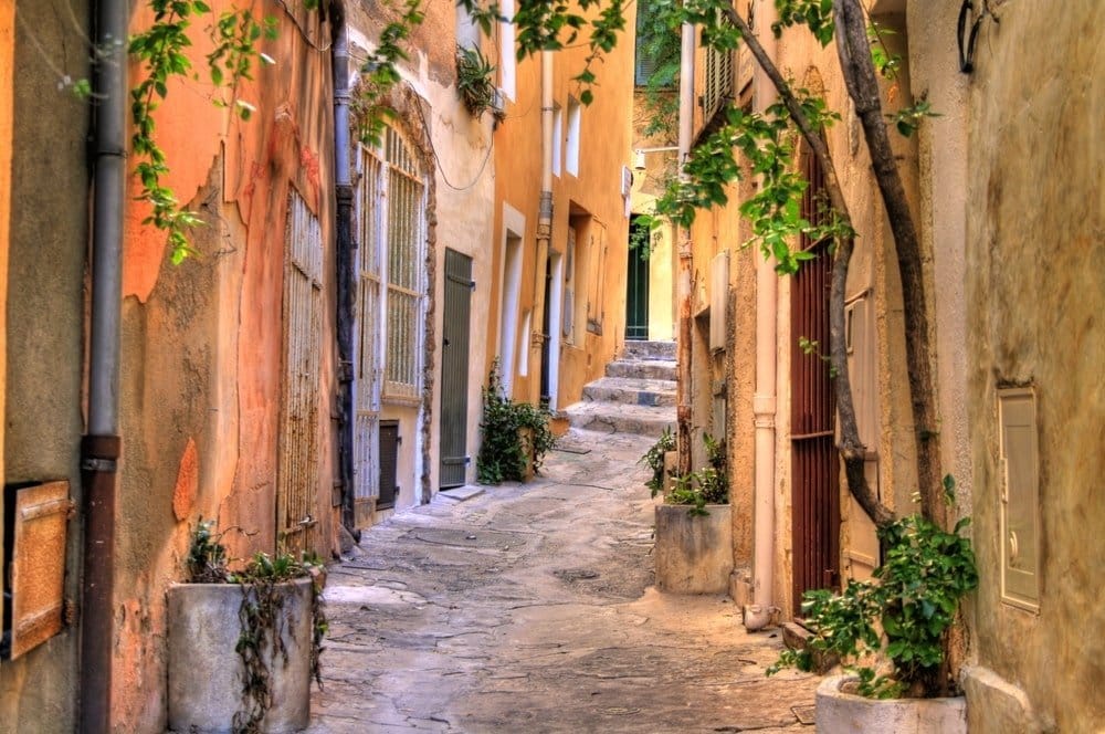 St Tropez'S Cobbled Streets - Visit By Yacht Charter
