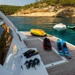Rush-X-Yacht-03
