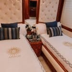 ASTONDOA -Yacht-13