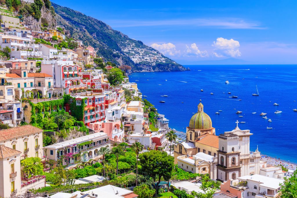 La guida 2027 alle migliori destinazioni per il noleggio yacht in famiglia 2 Le Migliori Destinazioni Per Un Noleggio Yacht In Famiglia